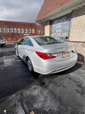 2011 Hyundai SONATA GLS