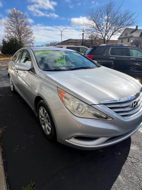 2011 Hyundai SONATA GLS