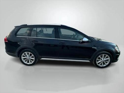 2017 Volkswagen Golf Alltrack TSI SE