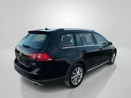2017 Volkswagen Golf Alltrack TSI SE