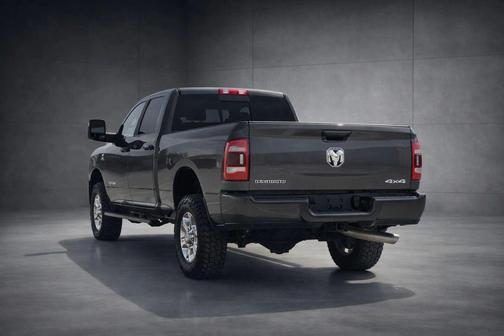 Granite Crystal Metallic Clearcoat 2023 RAM 2500 Big Horn Crew Cab 4x4 6'4' Box