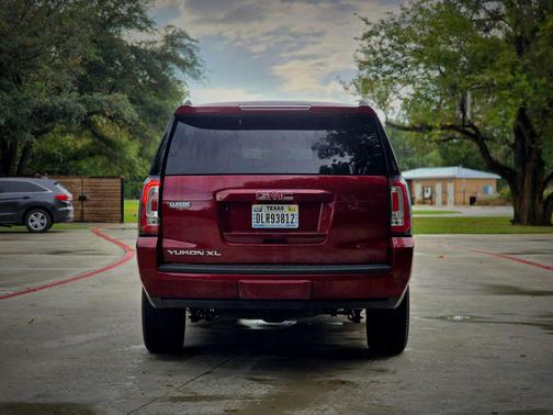 2018 GMC Yukon XL SLT