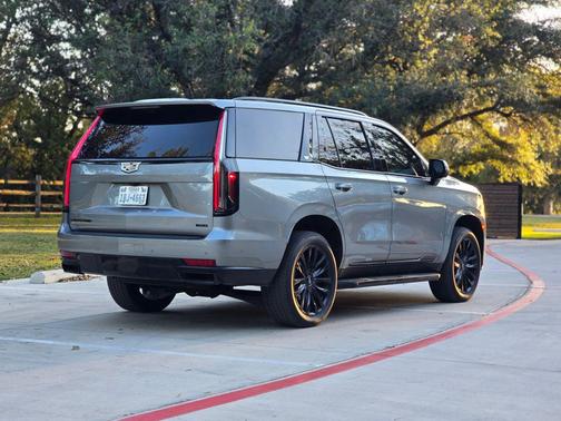 2022 Cadillac Escalade Premium Luxury