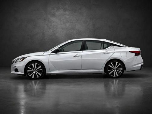 2020 Nissan Altima SR FWD
