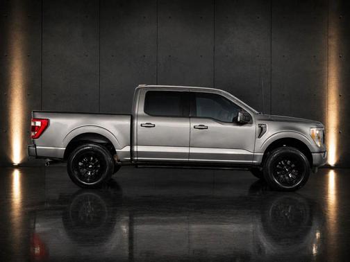 Carbonized Gray Metallic 2023 Ford F-150 Lariat