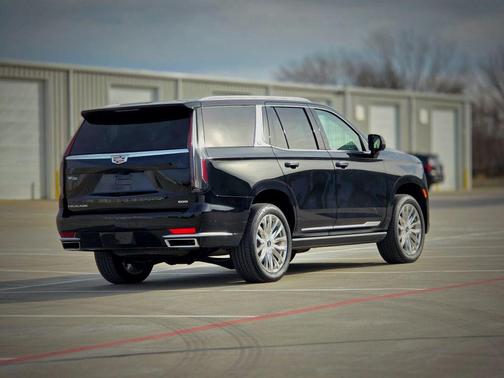 2023 Cadillac Escalade Premium Luxury