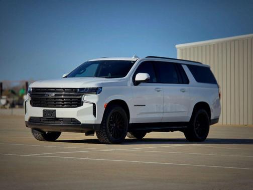 2022 Chevrolet Suburban RST