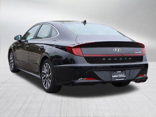 2022 Hyundai SONATA Limited