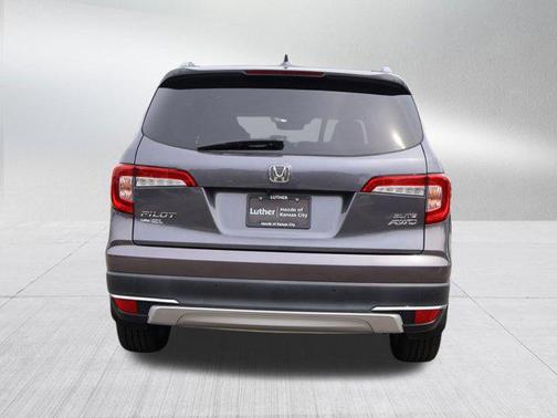2022 Honda Pilot AWD Elite