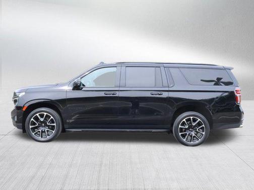2022 Chevrolet Suburban RST