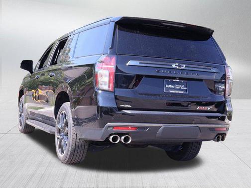 2022 Chevrolet Suburban RST