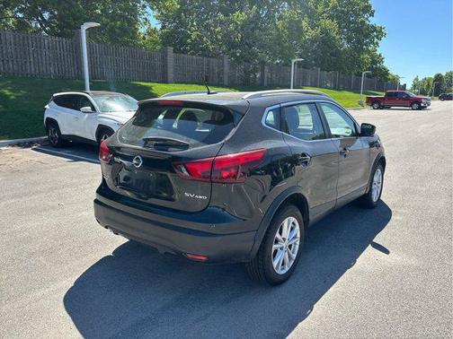 Magnetic Black 2017 Nissan Rogue Sport SV