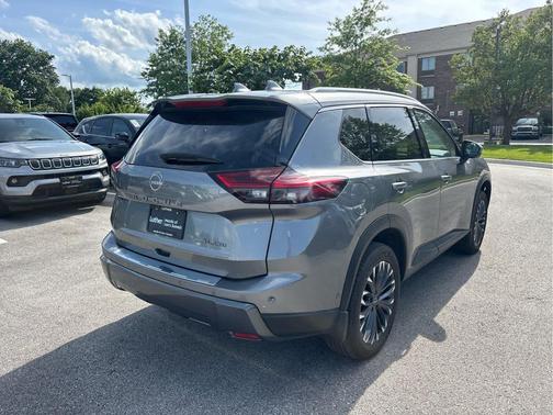 Gun Metallic 2025 Nissan Rogue SL
