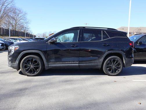 2022 GMC Terrain SLT