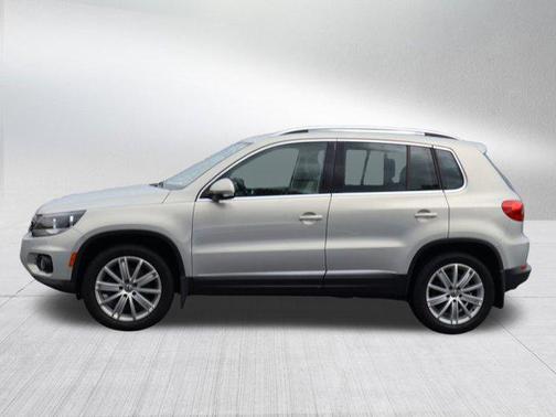 2012 Volkswagen Tiguan SE