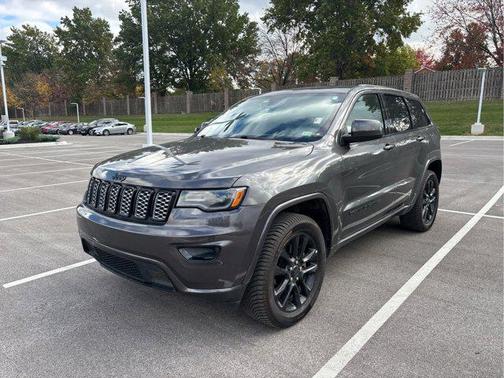 2021 Jeep Grand Cherokee Laredo