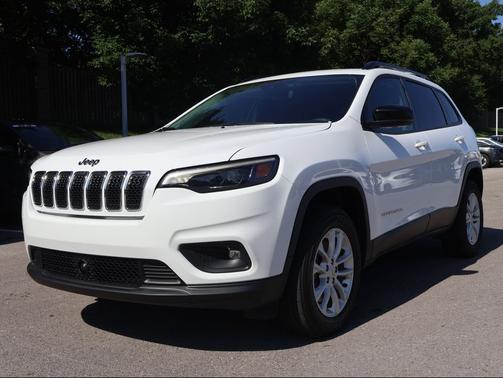 Bright White Clearcoat 2022 Jeep Cherokee Latitude Lux