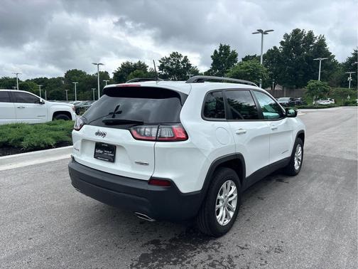 Bright White Clearcoat 2022 Jeep Cherokee Latitude Lux