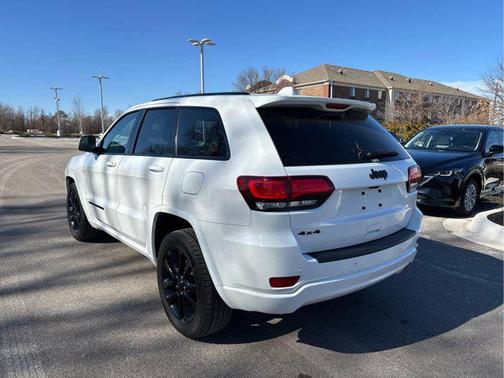 2021 Jeep Grand Cherokee Laredo
