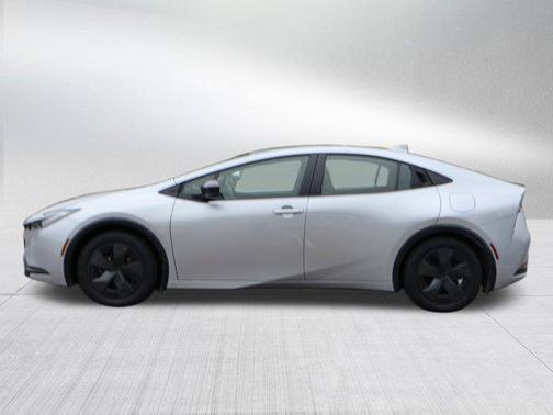 2024 Toyota Prius Prime SE