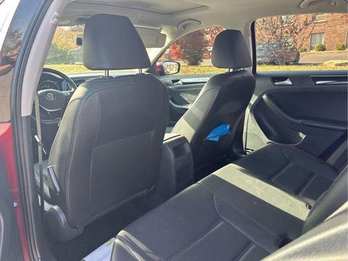 2017 Volkswagen Jetta 1.8T SEL