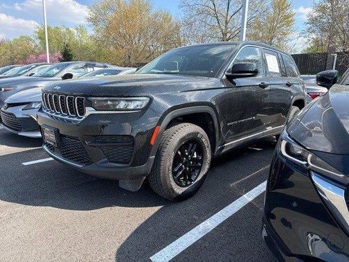 2022 Jeep Grand Cherokee Laredo