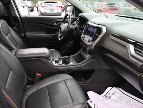 Summit White 2023 GMC Acadia AWD AT4