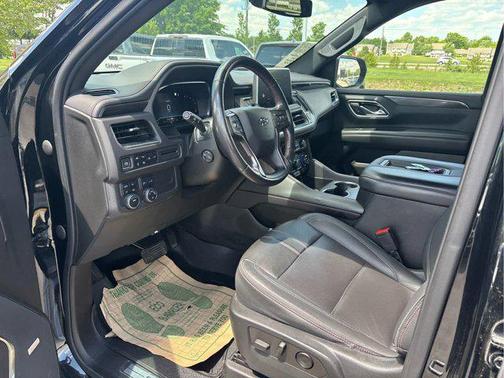 Black 2022 Chevrolet Suburban RST