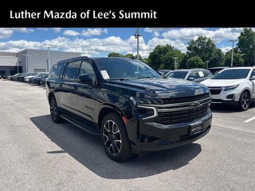 Black 2022 Chevrolet Suburban RST