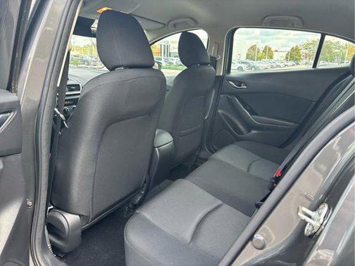 2018 Mazda Mazda3 Sport