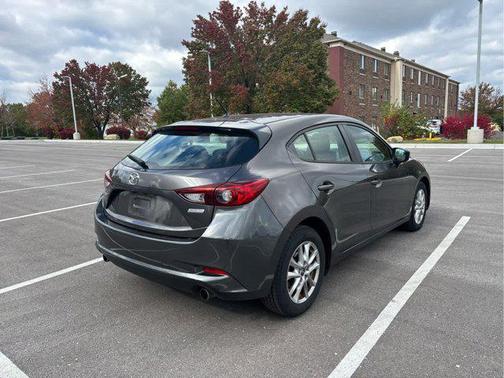 2018 Mazda Mazda3 Sport