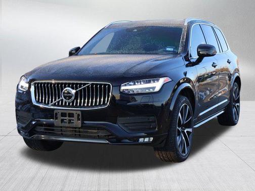 2020 Volvo XC90 T6 Momentum