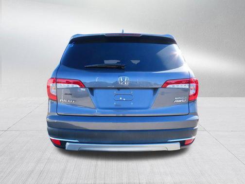 2022 Honda Pilot Touring 8-Passenger