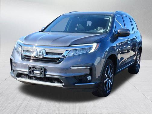 2022 Honda Pilot Touring 8-Passenger