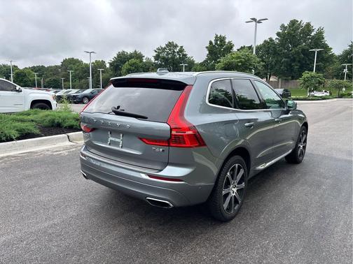 Gray 2019 Volvo XC60 T6 Inscription