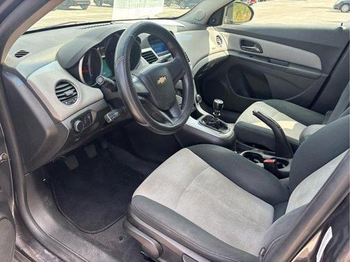 2011 Chevrolet Cruze LS