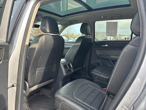 2021 Volkswagen Atlas 3.6L SEL Premium