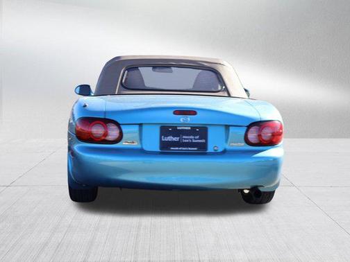 2002 Mazda MX-5 Miata LS