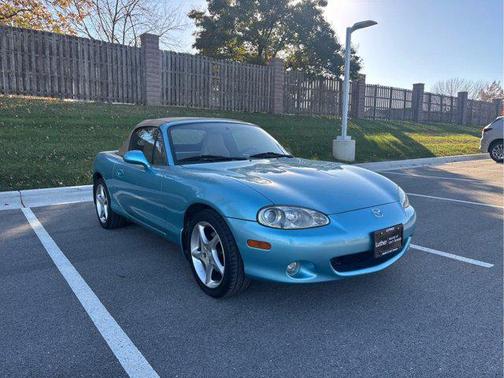 2002 Mazda MX-5 Miata LS