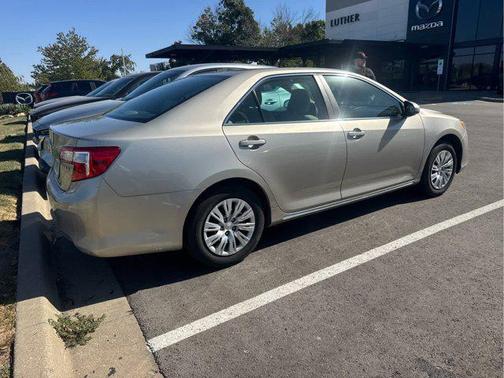 2013 Toyota Camry LE
