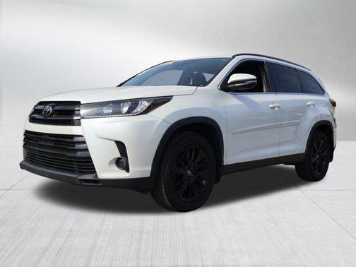 Blizzard Pearl 2019 Toyota Highlander SE