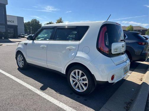 2018 Kia Soul +
