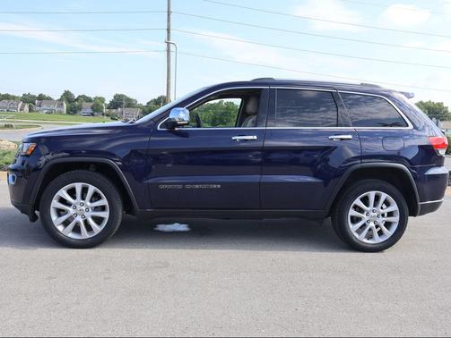 True Blue Pearlcoat 2017 Jeep Grand Cherokee Limited