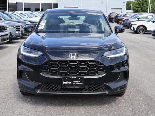 Crystal Black Pearl 2025 Honda HR-V LX