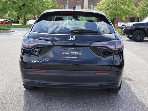 Crystal Black Pearl 2025 Honda HR-V LX