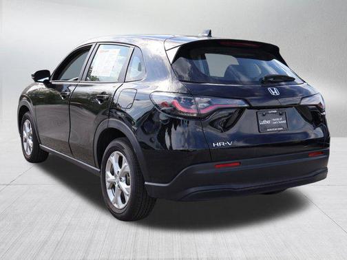 Crystal Black Pearl 2025 Honda HR-V LX