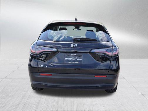 Crystal Black Pearl 2025 Honda HR-V LX