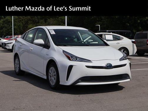 Super White 2021 Toyota Prius L