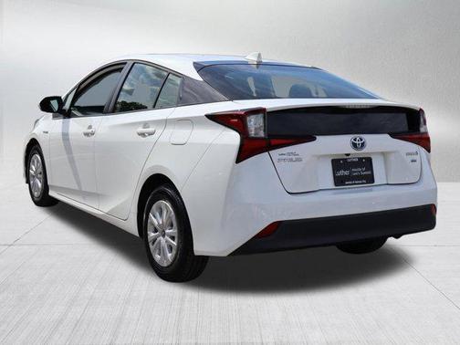 Super White 2021 Toyota Prius L
