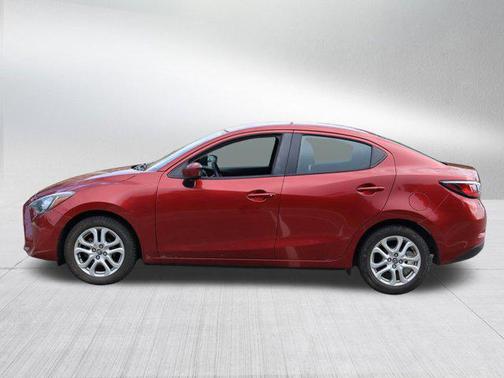 2017 Toyota Yaris iA Base